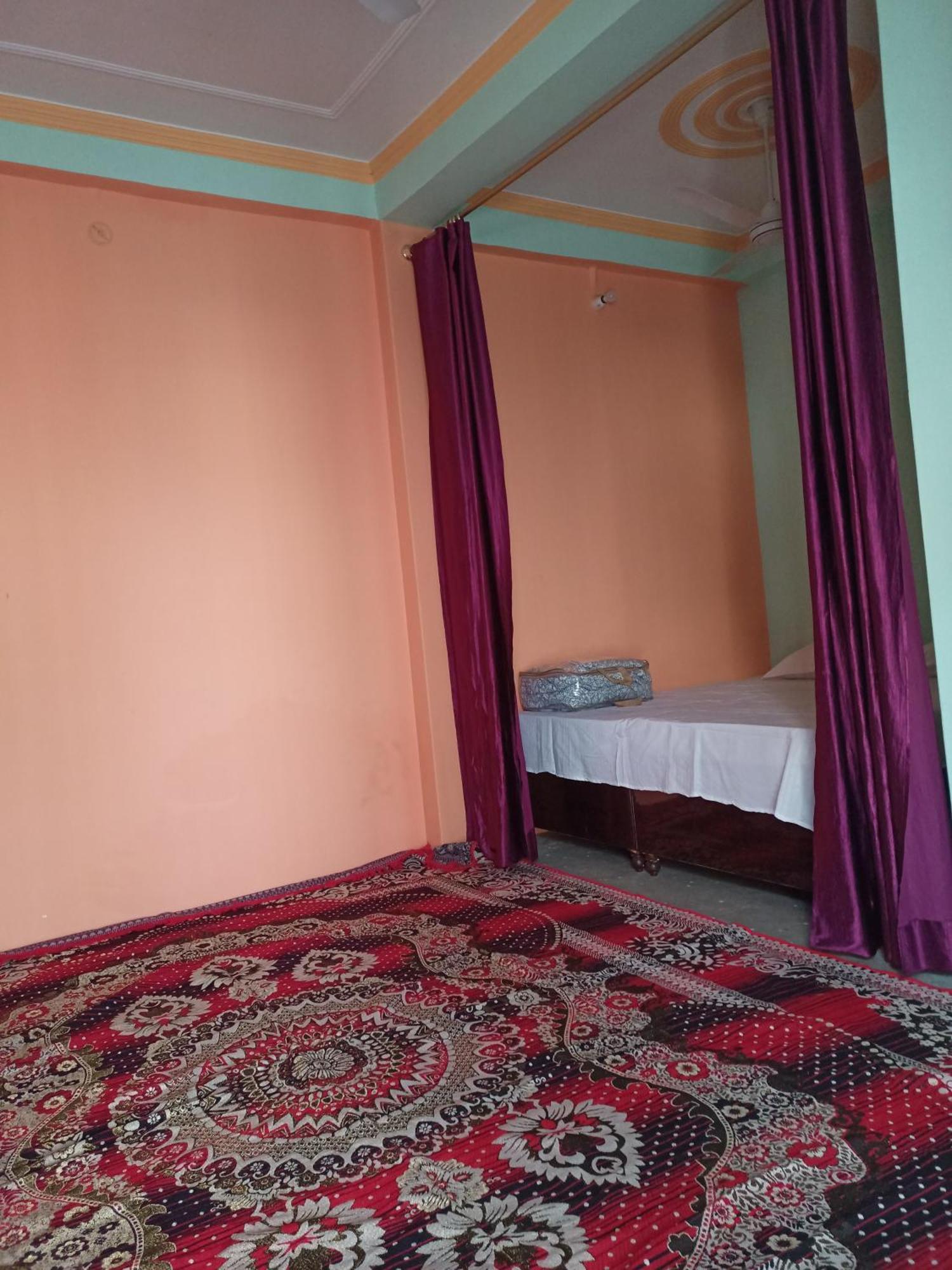 Girija Shail Bhavan Ayodhya Bagian luar foto