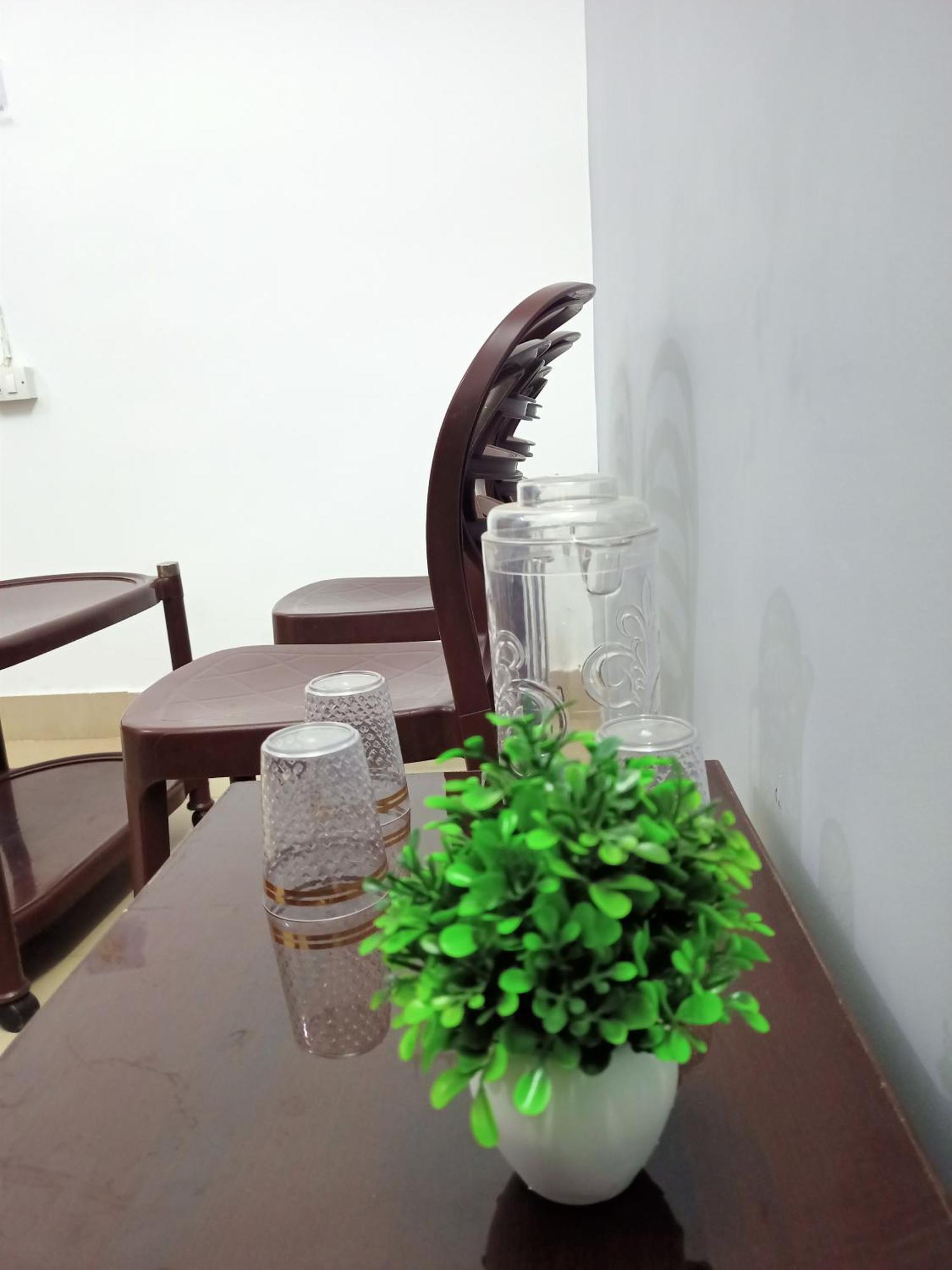 Girija Shail Bhavan Ayodhya Bagian luar foto