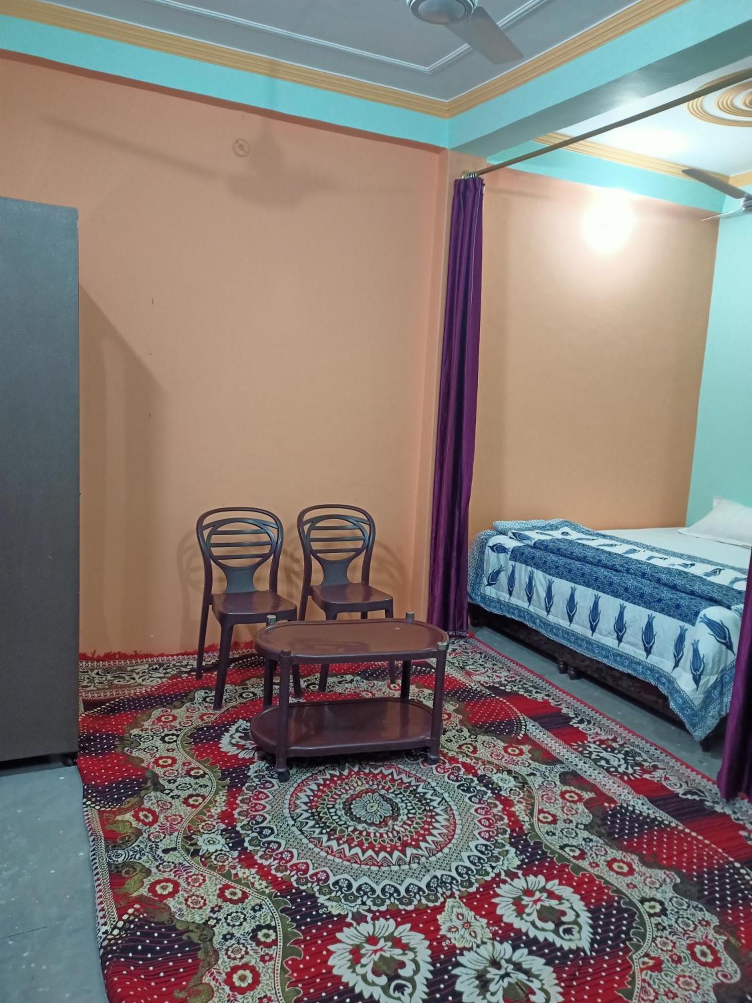 Girija Shail Bhavan Ayodhya Bagian luar foto